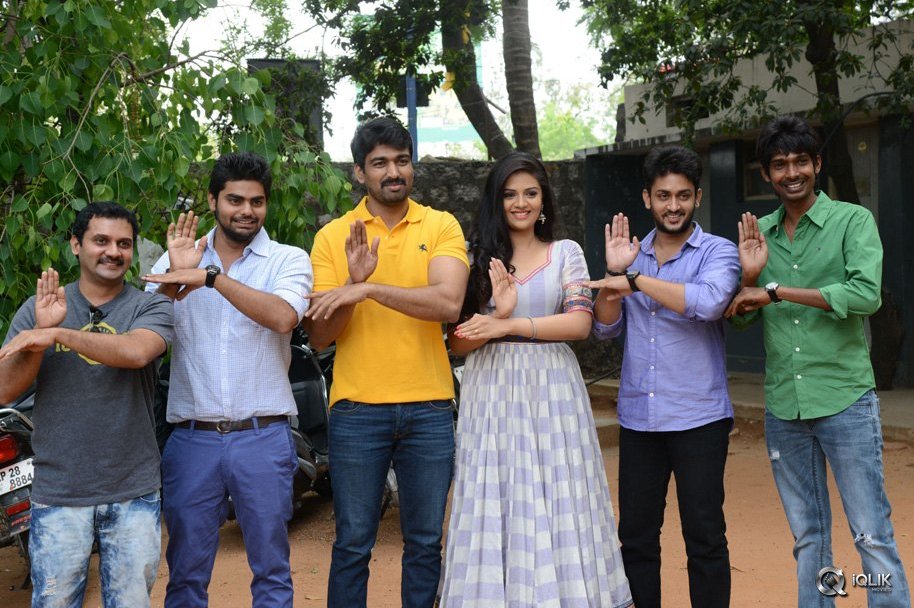 Dhanalakshmi-Thalupu-Thadithe-Movie-Trailer-Launch
